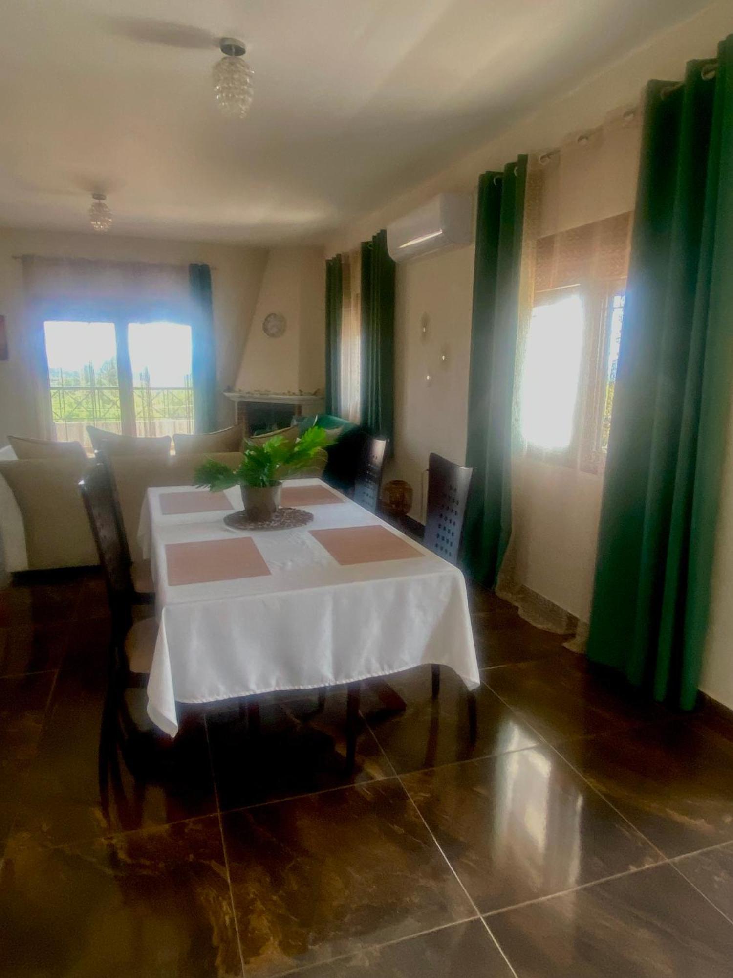 Natalie'S House Apartment อเล็กซานโดรโพลิส ภายนอก รูปภาพ